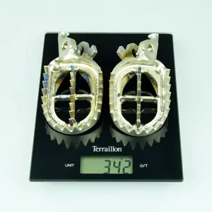 Motorcycle footrest Scar Gripper Honda image-1