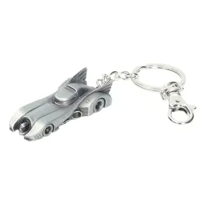 Metal key ring SD Toys Batman 1989 Batmobile image-1