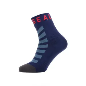 Medium waterproof socks for mild climate Sealskinz image-0