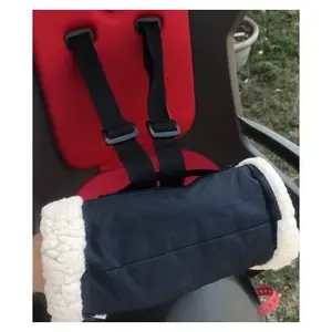 Baby muff Suzon & Suzette Barnabe image-1