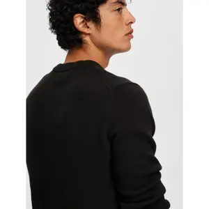 Saltador de pescoço redondo Selected Dane image-5