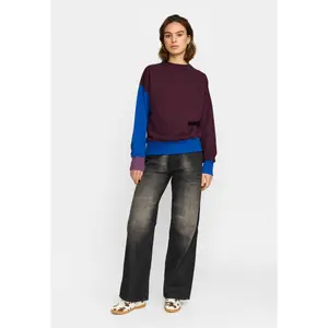 Sweatshirt woman Selfhood Crewneck image-1