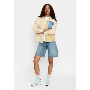 Woman's shirt Selfhood Block image-1