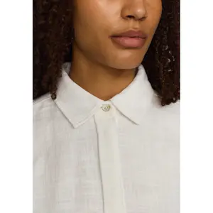 Woman's shirt Selfhood image-3