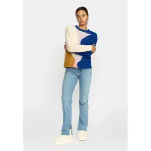Woman sweater Selfhood image-2