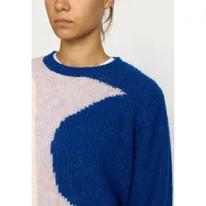 Woman sweater Selfhood image-5
