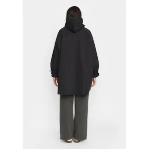 Poncho Damen Selfhood image-1