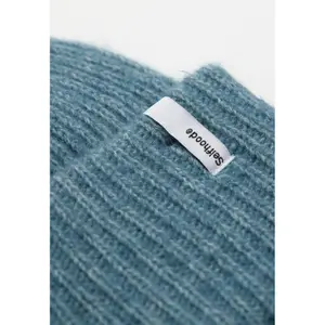 Women's hat Selfhood Fluffy image-2