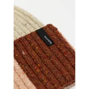 Women's hat Selfhood Block image-1