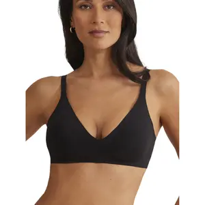 Women's plunging moulded triangle bra with removable cups Selmark One image-0