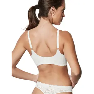 Vrouwelijke voorgevormde triangel BH Selmark One And Lace image-3