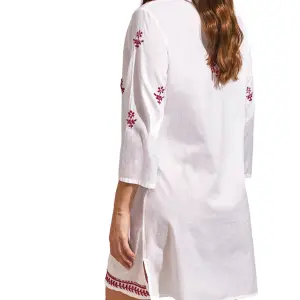Embroidered beach tunic for women Selmark Complementos image-3
