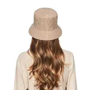 Bob de tricot feminino Selmark PC1 Style ADD image-1