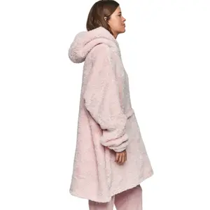 Conjunto de poncho com capuz e almofada para mulher Selmark PC1 Style ADD image-3