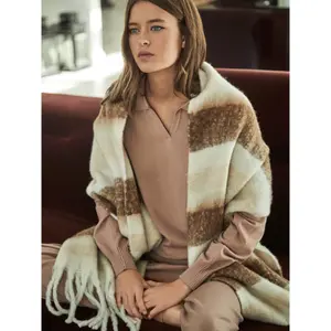 Długa szal w paski damski Selmark PC1 Style ADD image-2