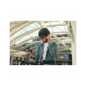 Connected bike helmet Sena Rumba image-1