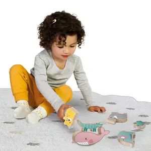 Educational wooden animal games for balancing and stacking SES Creative Tiny Talents image-3