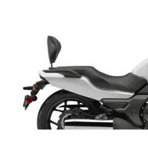 Montering af ryglæn på motorcykel Shad Honda ctx 700 image-1