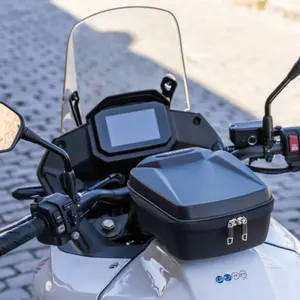 Motorcykel tanktaske med midterposition Shad Click System image-3