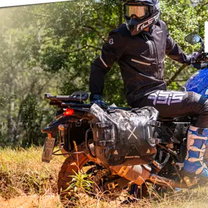 Wodoodporna torba boczna do motocykla Shad Terra Tr30 (x2) image-2