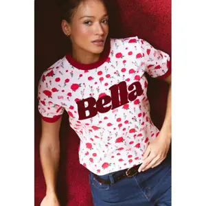 Women's T-shirt She is Sunday Bella image-1
