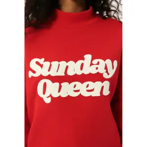 Női pulóver She is Sunday Sunday Queen image-3
