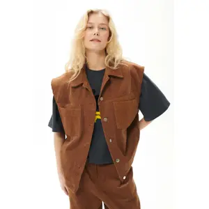 Sleeveless jacket for women She is Sunday Sierra image-0