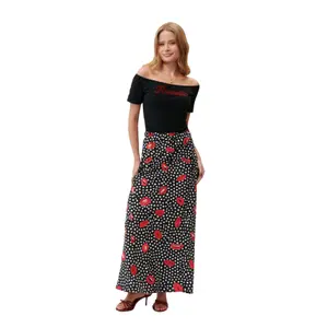 Women's skirt She is Sunday Hollywood Lips image-0