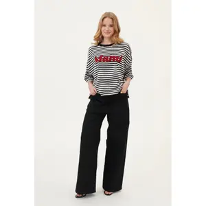 Women's T-shirt She is Sunday Mami image-1