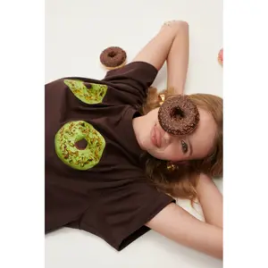 Women's T-shirt She is Sunday Pistachio Club image-4