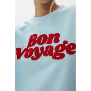 Bon Voyage Női Pulóver She is Sunday image-5