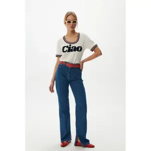 Women's T-shirt She is Sunday Onda image-1