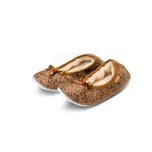 Women's slippers Shepherd Of Sweden Saga image-2