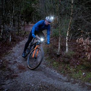 luz frontal da bicicleta com 170m de visibilidade Sigma image-2