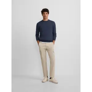 Klassischer Rundhalsausschnitt-Pullover mit Tennisstickerei Silbon image-1