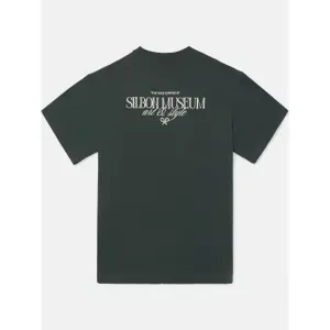 T-Shirt mit lockerer Passform und Museum-Motiv Silbon image-3