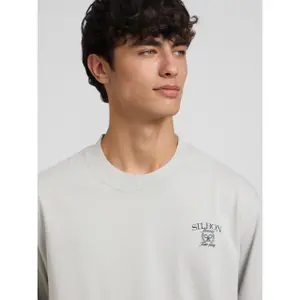 T-Shirt mit Fairplay-Motiv in spezieller Passform Silbon image-4