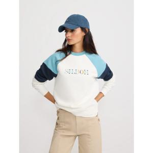 Sudadera bordada con una letra de color para mujer Silbon image-3