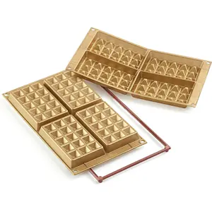 Stampo in silicone Silikomart Sf155 Waffel Classic image-0