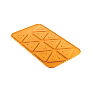 Silicone mold Silikomart Triangolo 2.0 image-0