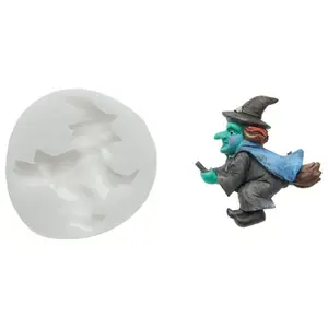 Molde de silicona Silikomart SLK037 Witch image-0