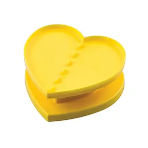 Tagliabiscotti a forma di cuore + teglie da forno Silikomart (x81) image-0