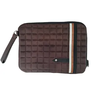 passbag-us-choco01-pochette-passport-silver-crown-chocolat-blanc-conker-noir-tu