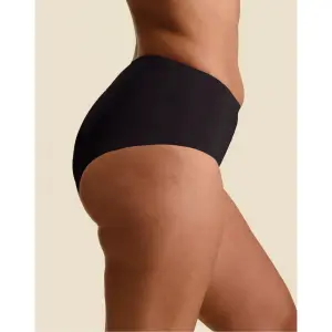 High-Waisted Seamless Menstrual Briefs for Women Sisters Republic Ruby Flux Light image-1