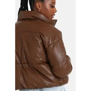 Casaco acolchoado em imitação de couro feminino Sixth June image-5