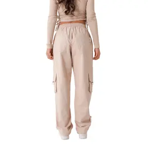 Calças cargo com iniciais para mulher Sixth June image-2