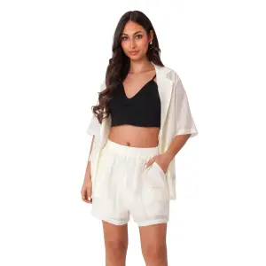 Camisa fluida con bordado de logo para mujer Sixth June image-0