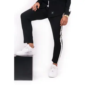 Pantalon de survêtement à bandes fluides Sixth June image-1