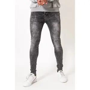 Jeans délavé griffures Sixth June image-1