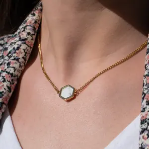 Howlite stone necklace for women Sloya Hexalia image-3